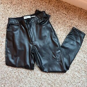 Abercrombie & Finch “Vegan Leather Skinny Pant”